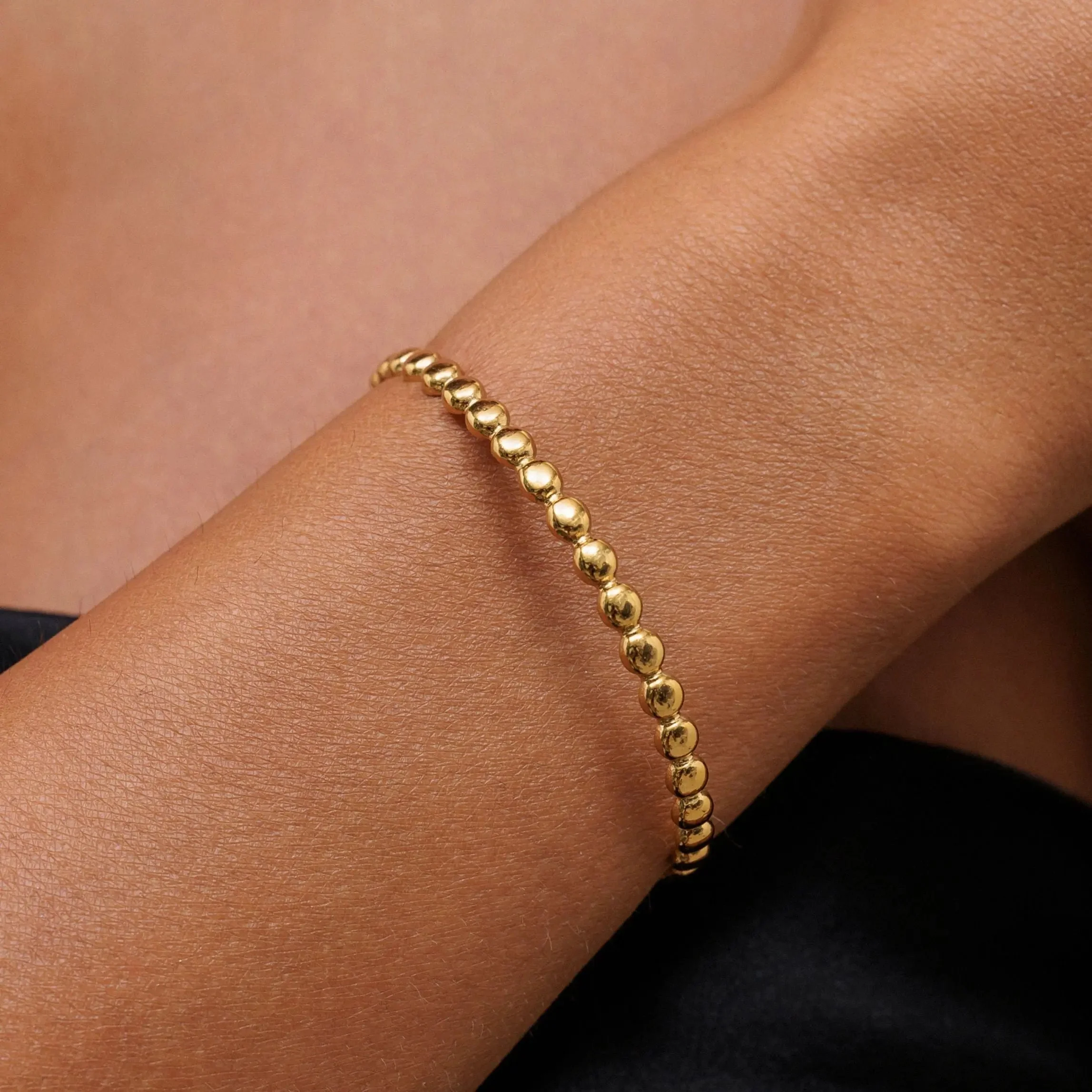 Perlenbesetztes bracelet