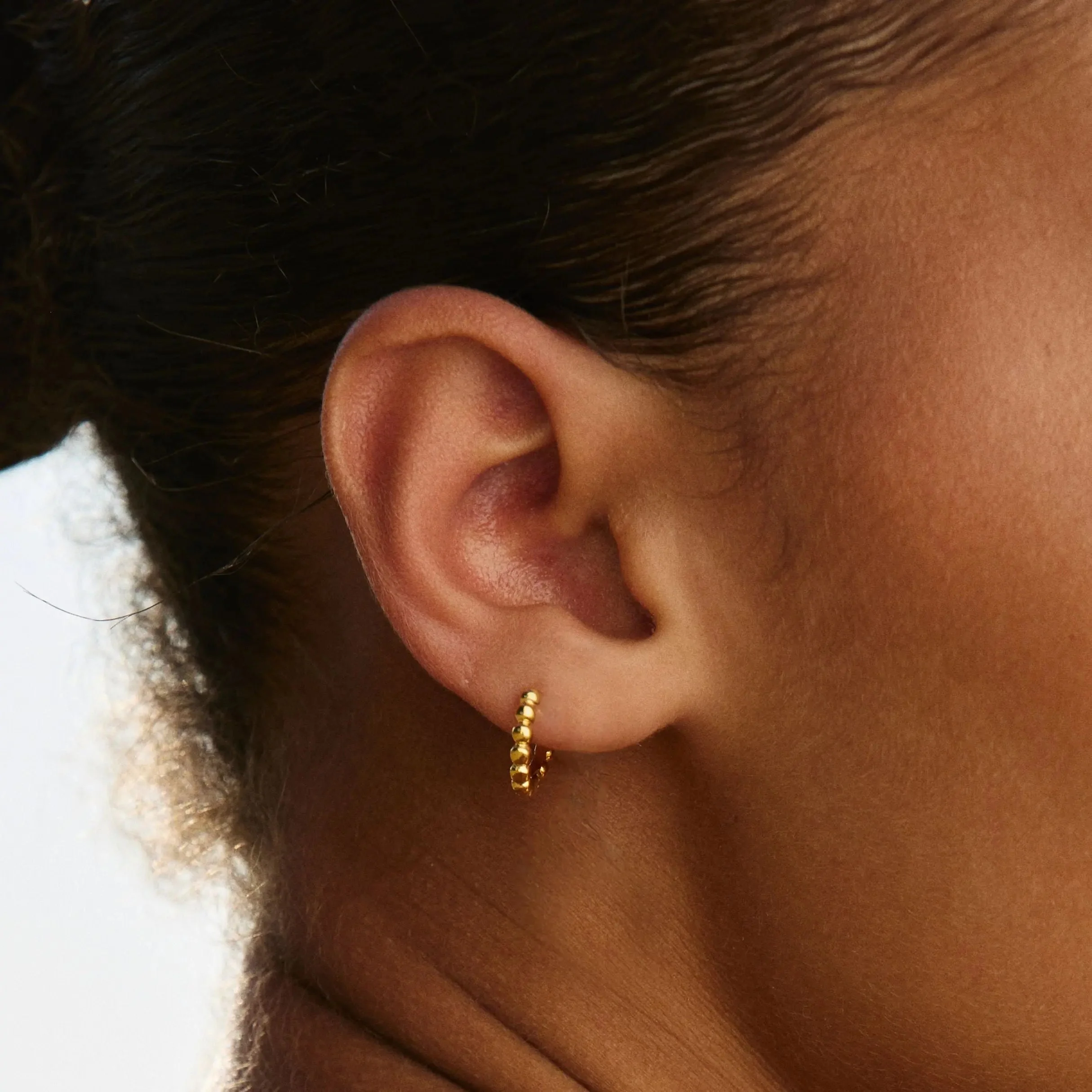 Perlen-Earrings in Hufeisenform