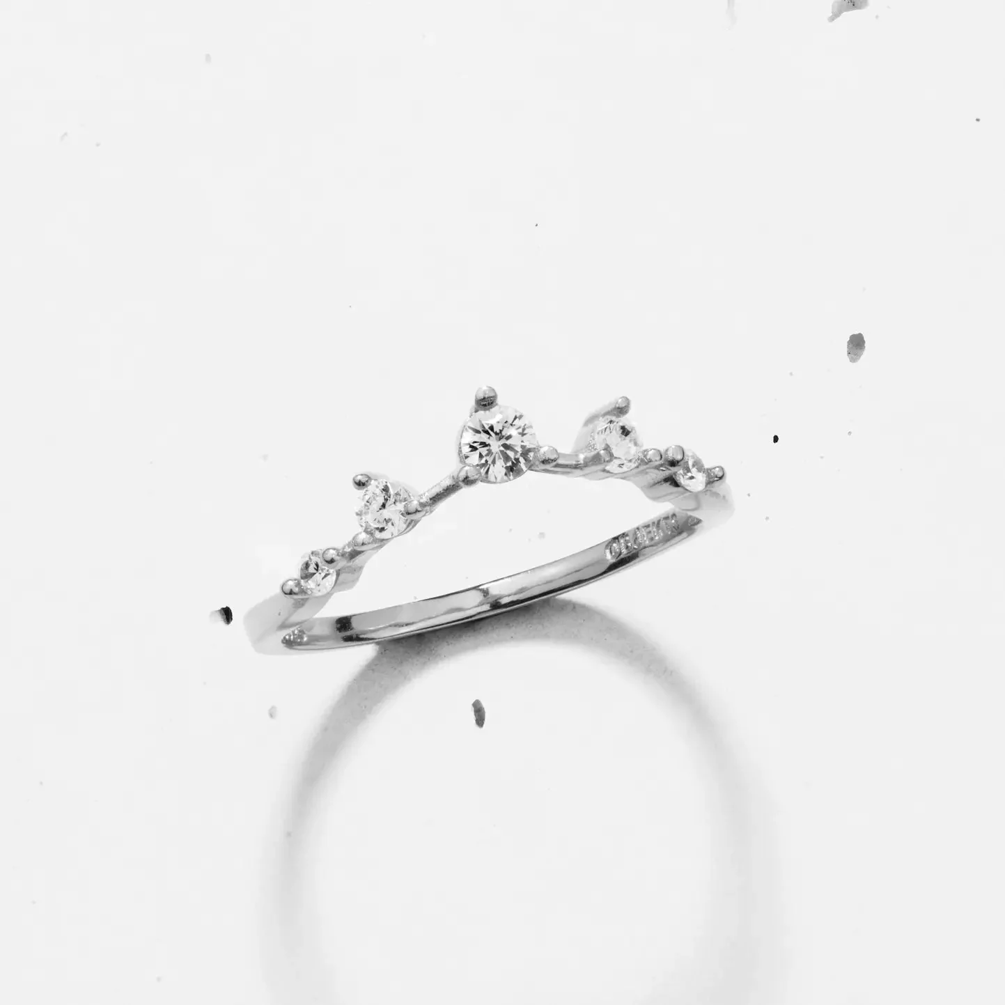 Brilliant Round Wishbone | Stacking Ring - Image 4