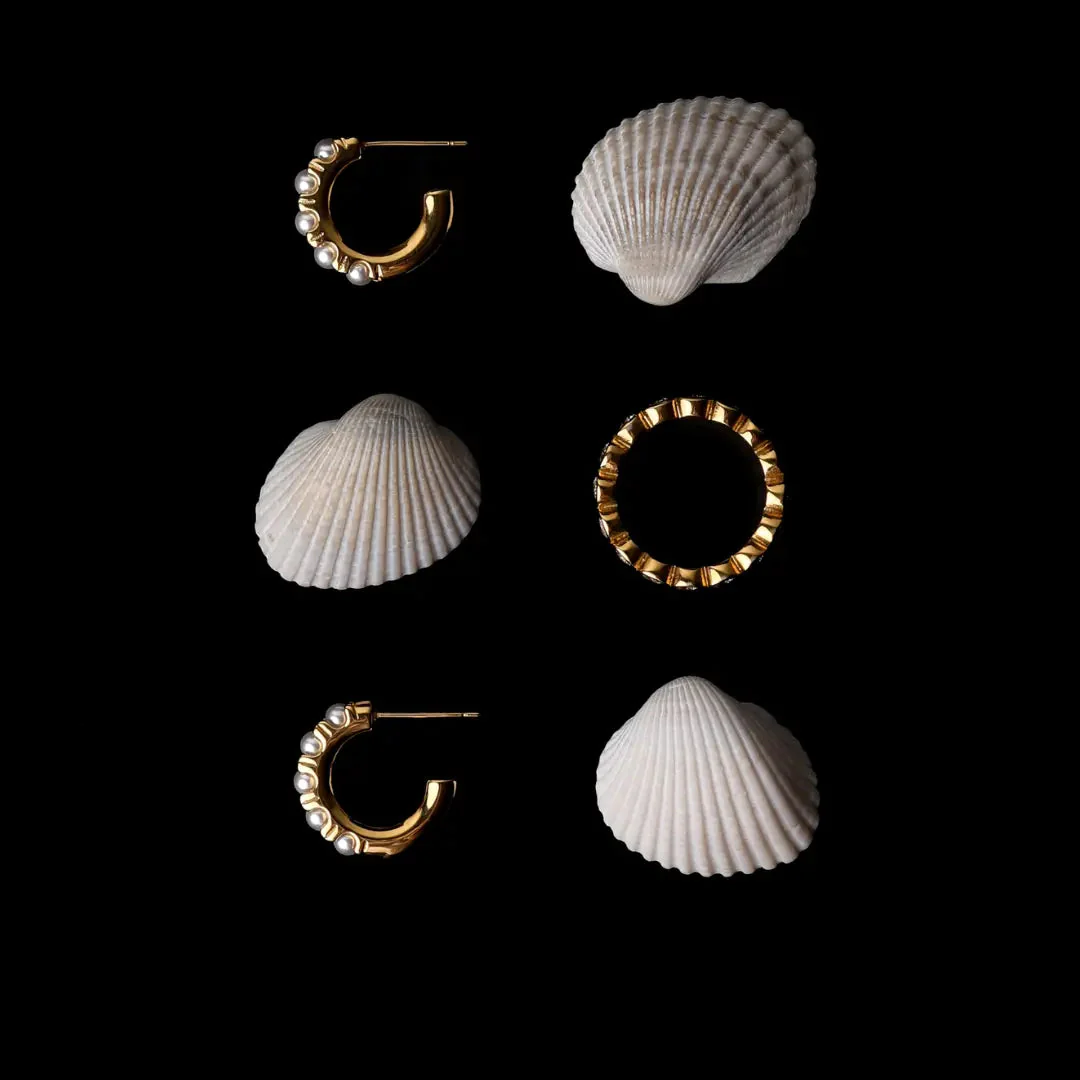 Mini Perlen-Huggie-Earrings - Image 3