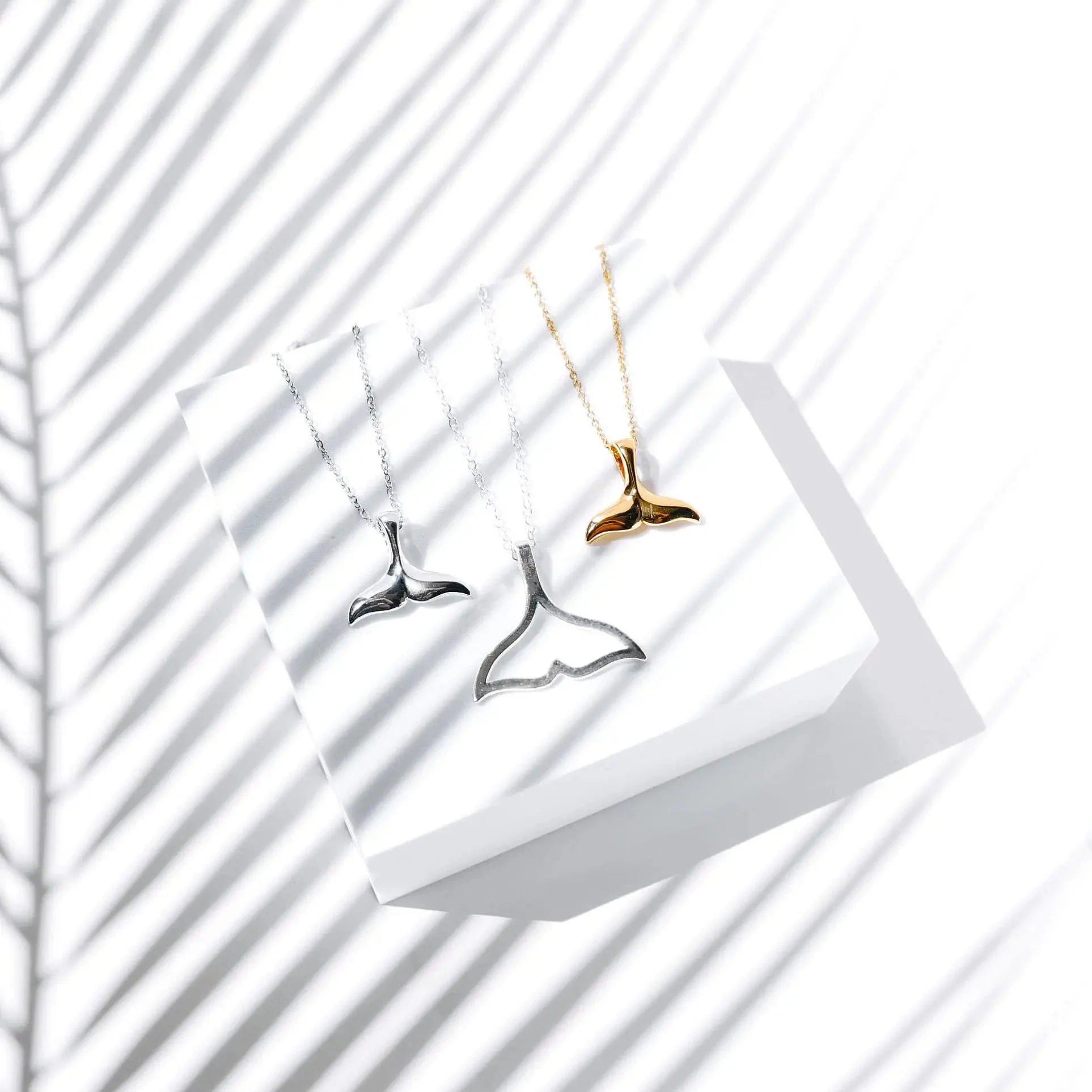Walflossen-Necklace - Image 5