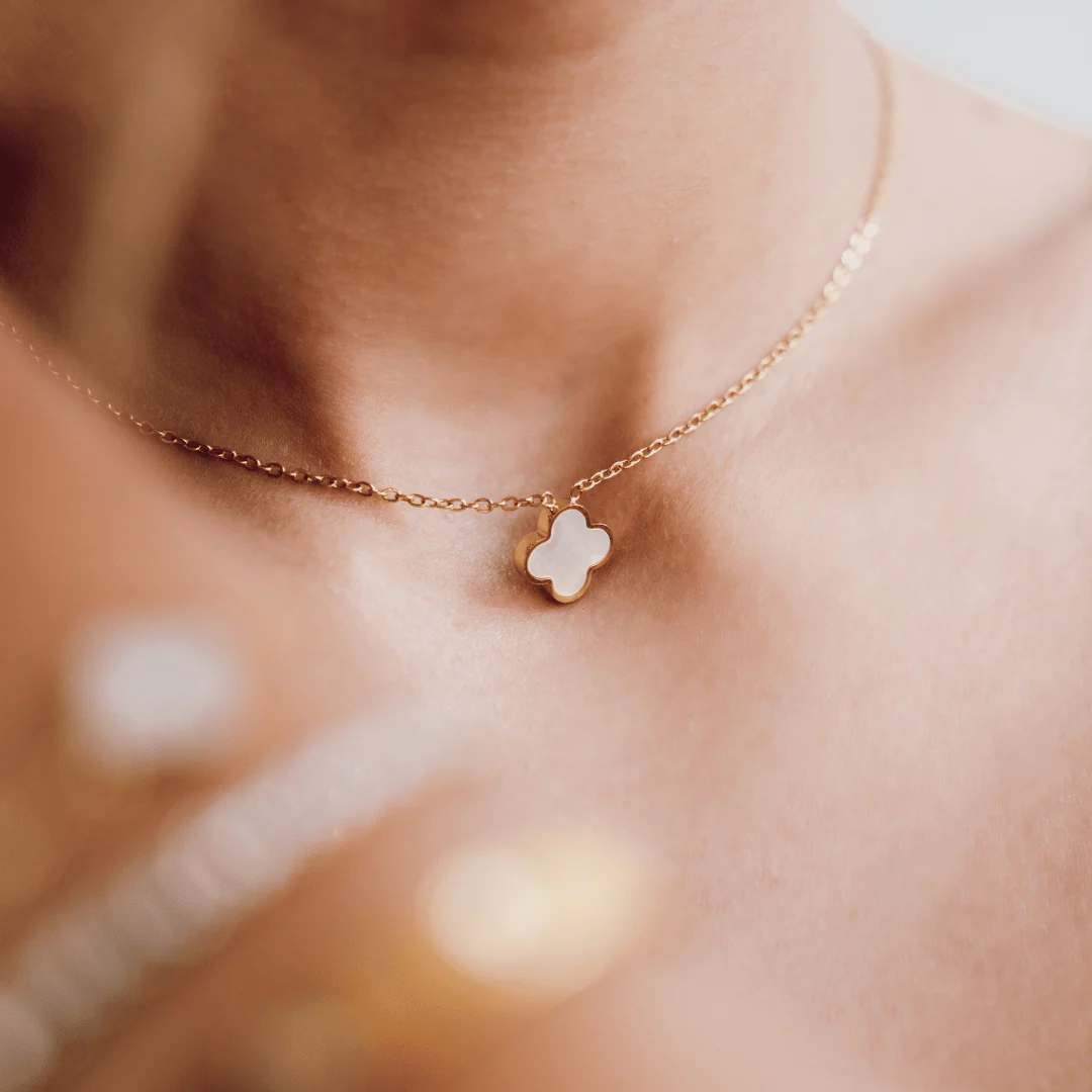 White Clover Chain - Image 3